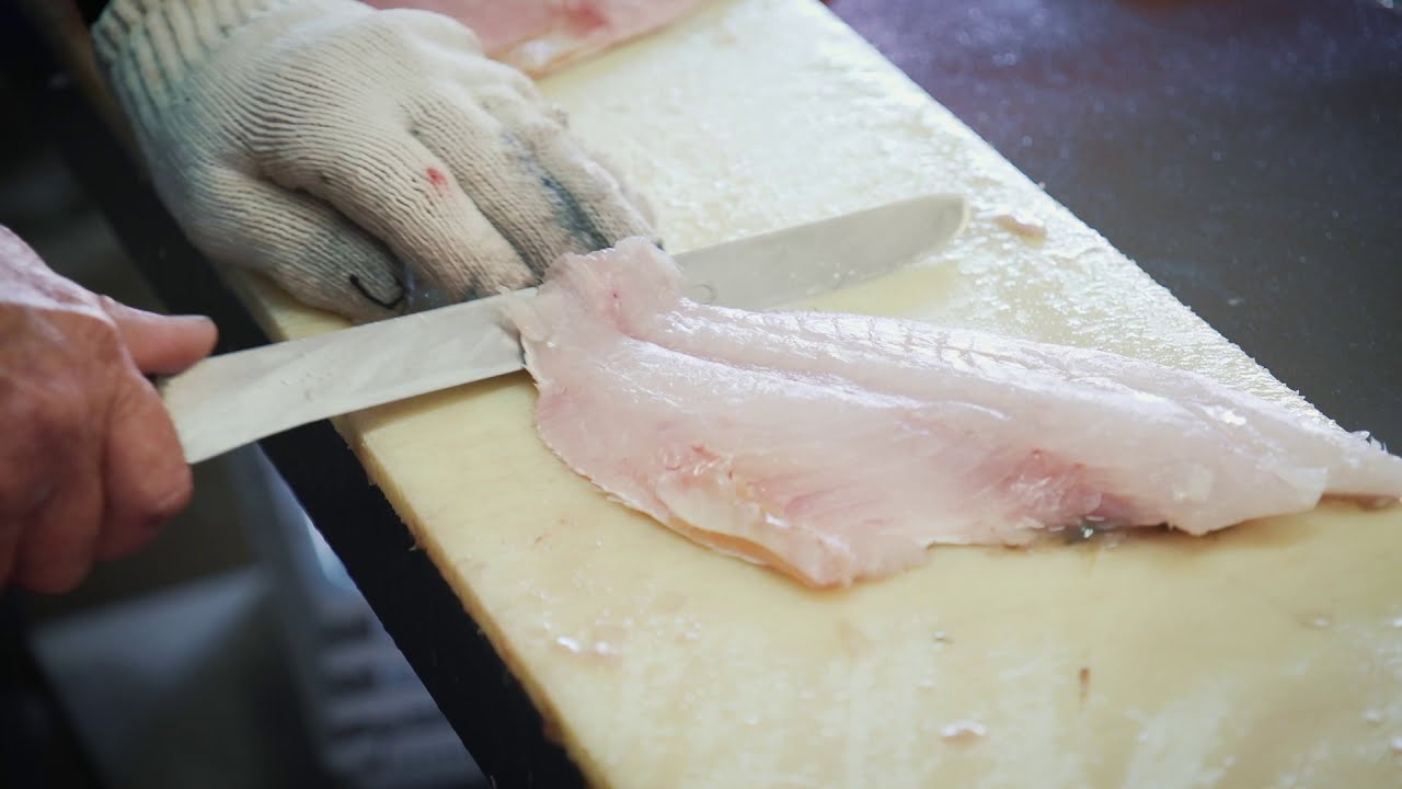 FILLETING A RED EMPEROR