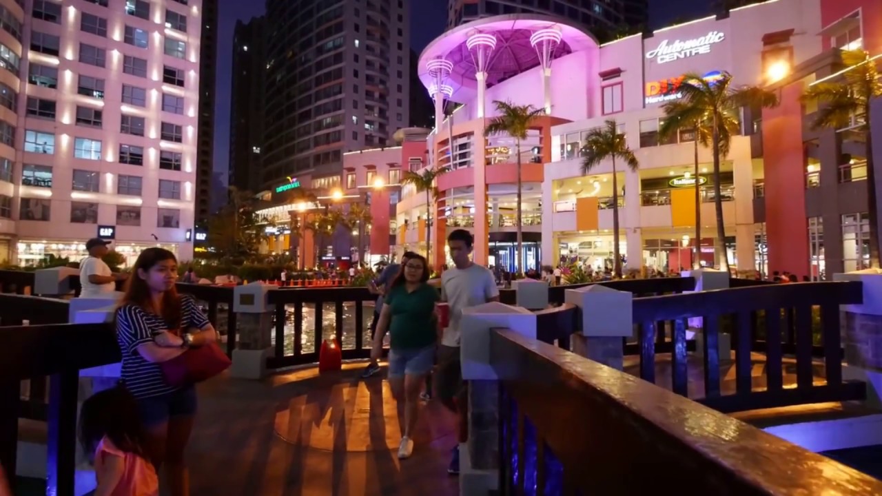 【4K】Eastwood an Awesome Night (HD)