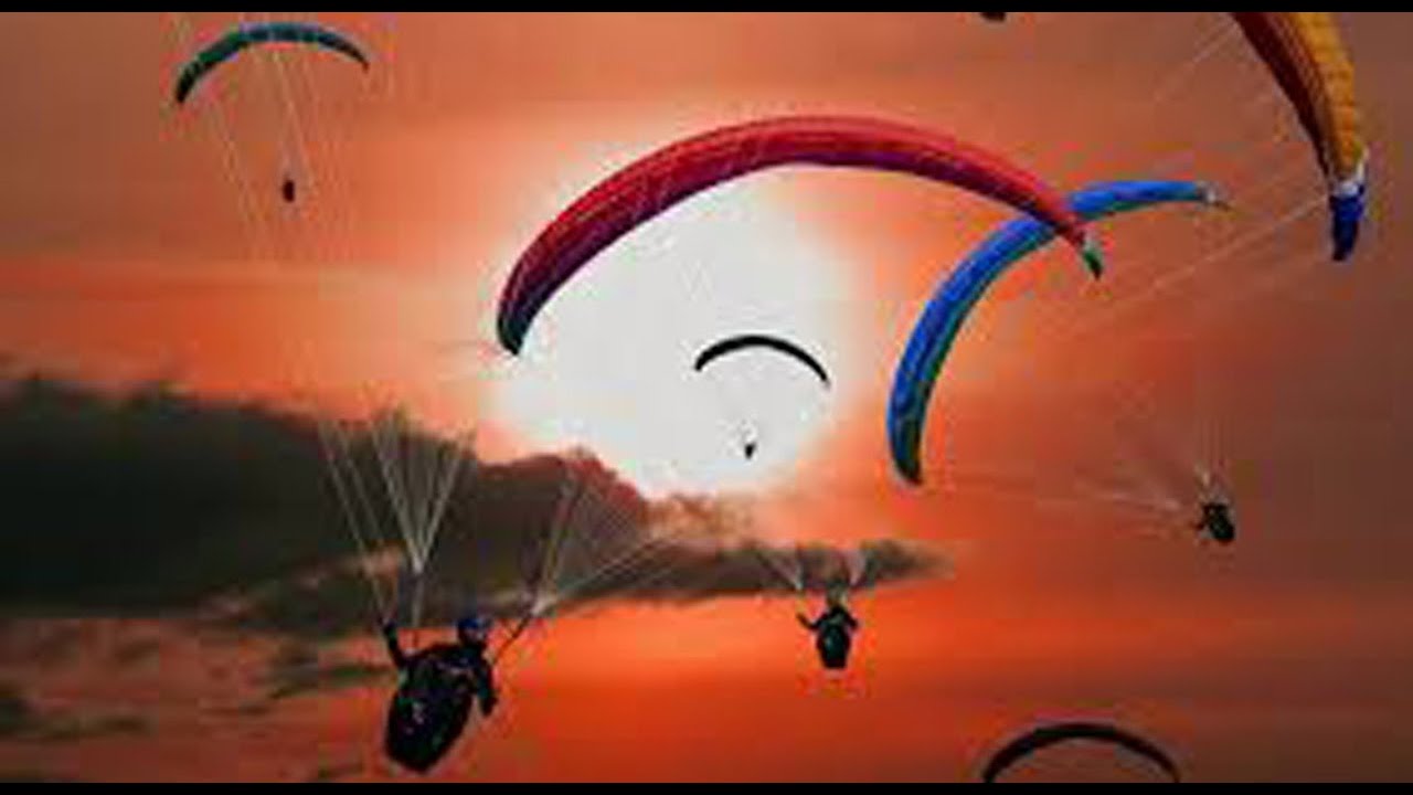 Lot paralotnią w tandemie. Tandem paragliding flight