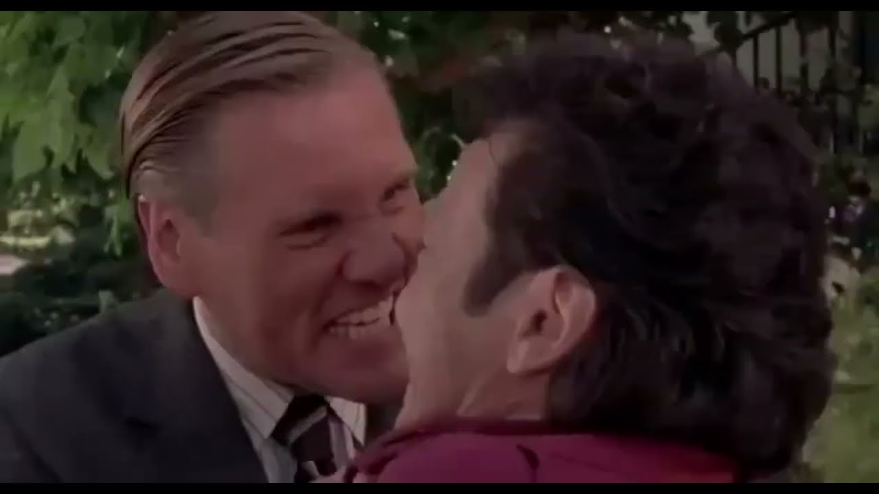 Deuce Bigalow (1999): Detective Fowler