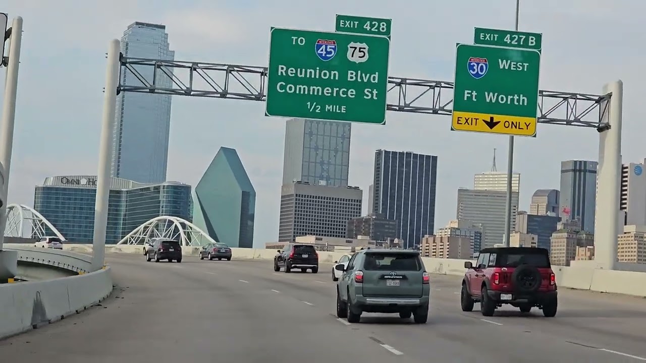DALLAS Downtown View from Highway
