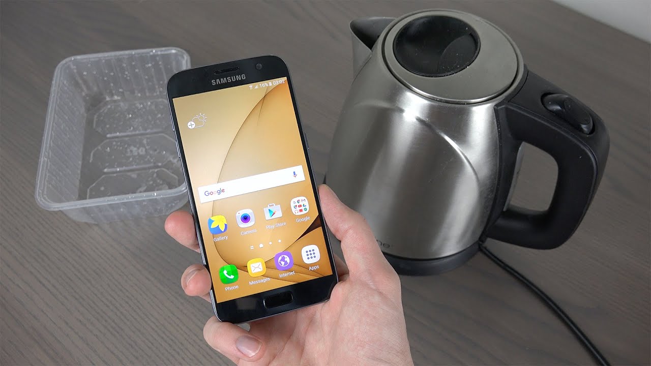 Samsung Galaxy S7 Hot Boiling Water Test! How Will It React?