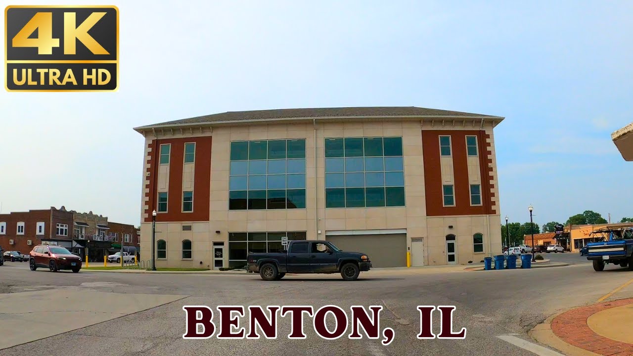 Driving Through Benton, Illinois in 4K | Old Coal Town