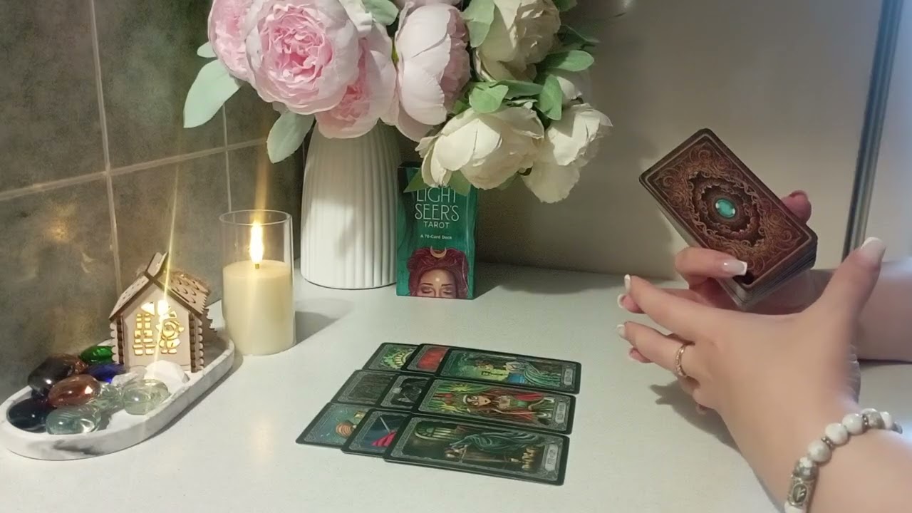 Что с ним происходит из-за вас ⁉️ #таро #гадания #tarot 