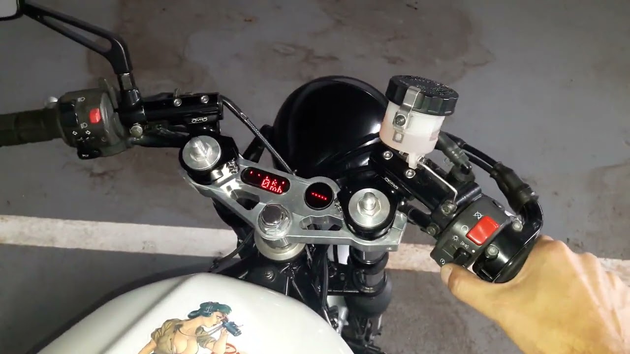 600 Fazer Street Racer Démarrage