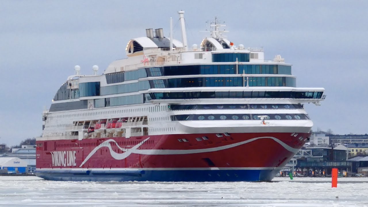 Viking Glory departures first time from The Port of Turku 24.2.2022 | Viking Line | M/S Viking Glory