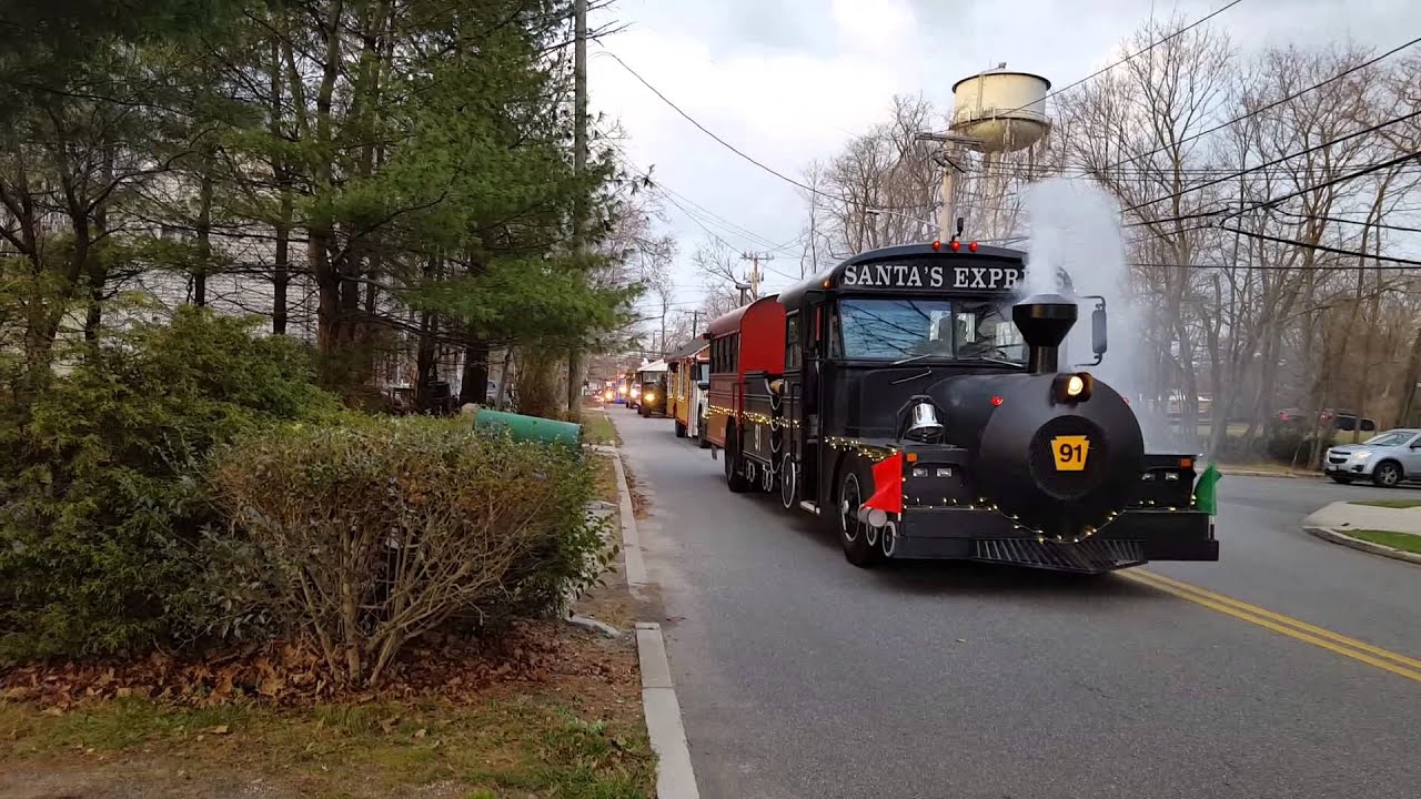 2015 Santa Parade , Kings Park Fire Department