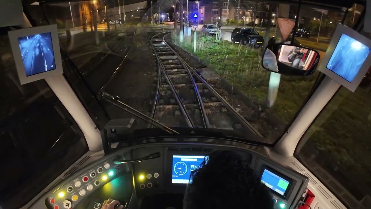 4K POV tram driver: HTM tram 2-short in the morning - cabview The Hague