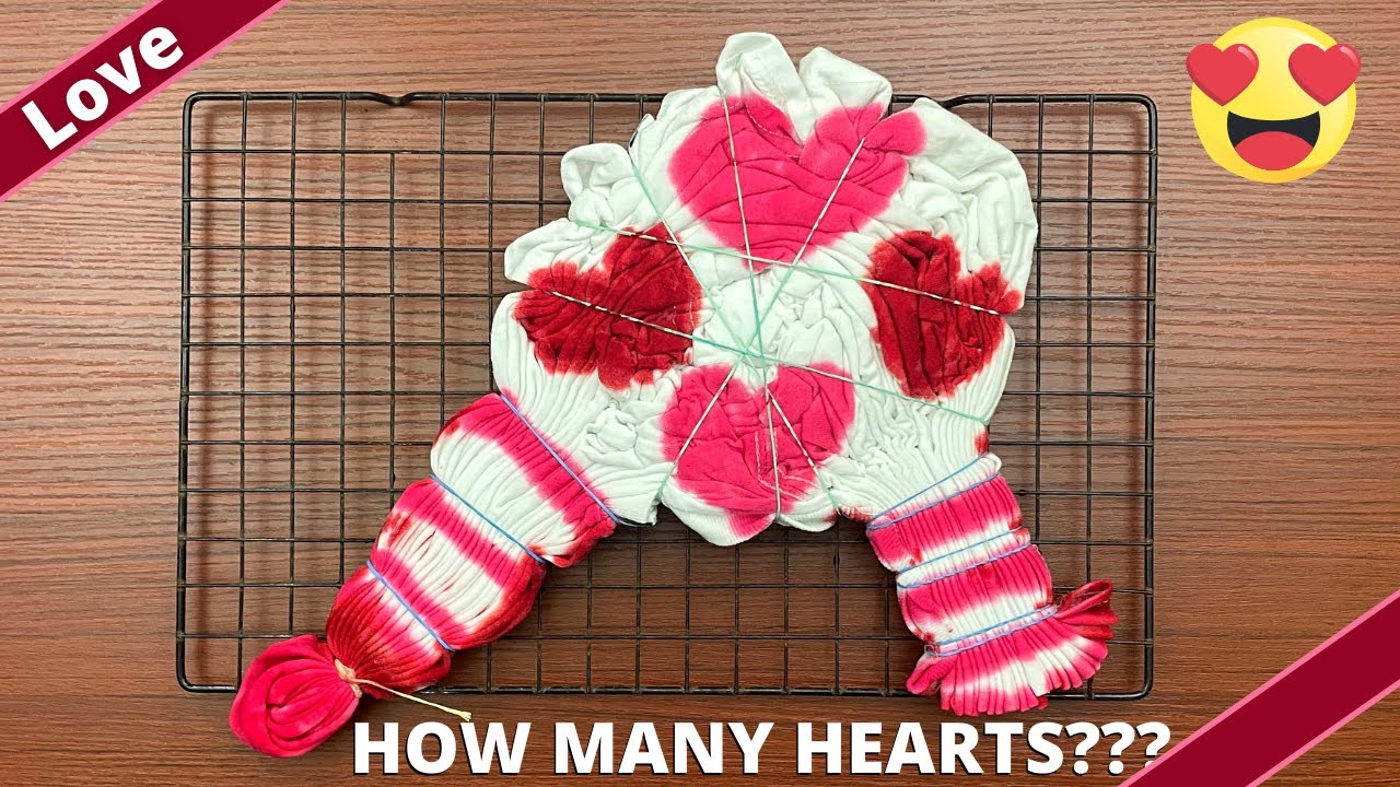 Tie-dye pattern : Valentine's Bursting Heart & Polka Dots Spine!