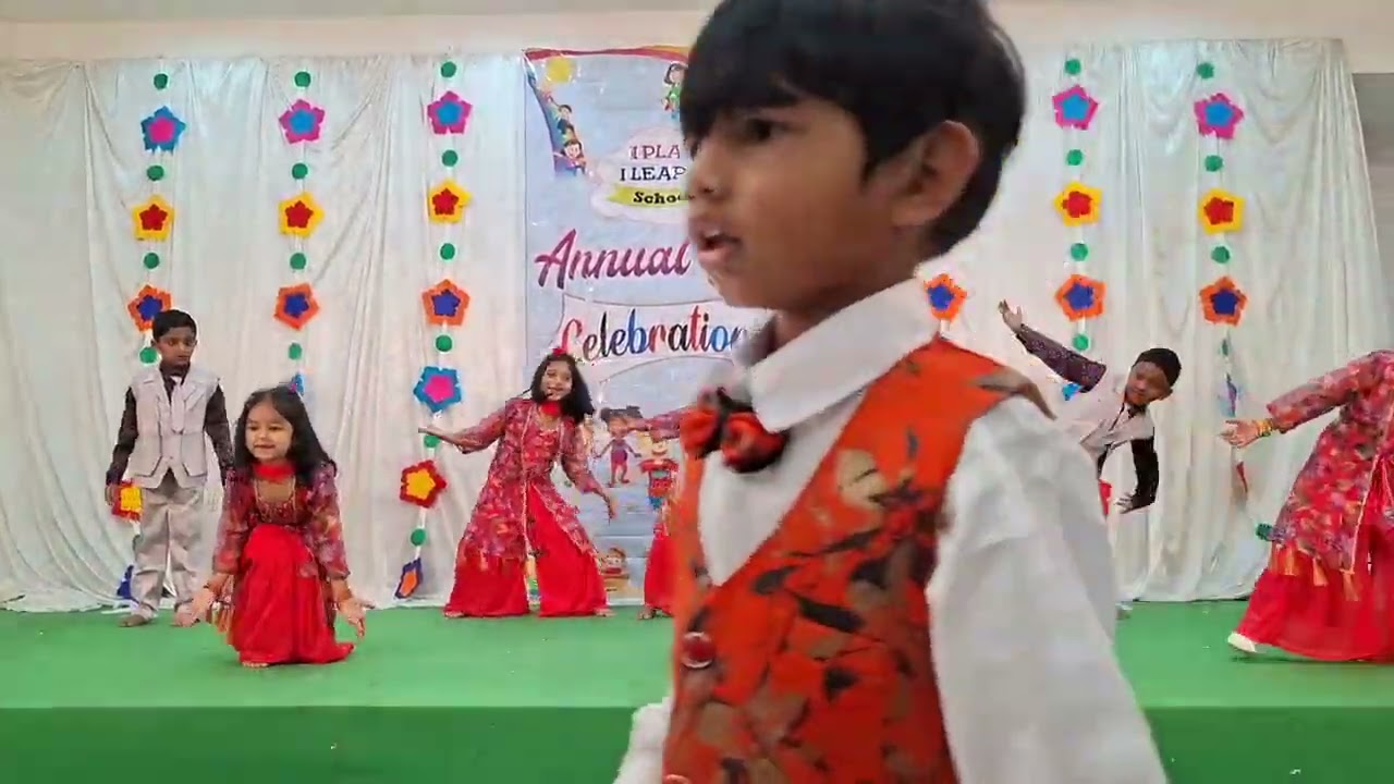 My   sisters   annual  day  celebration  dance