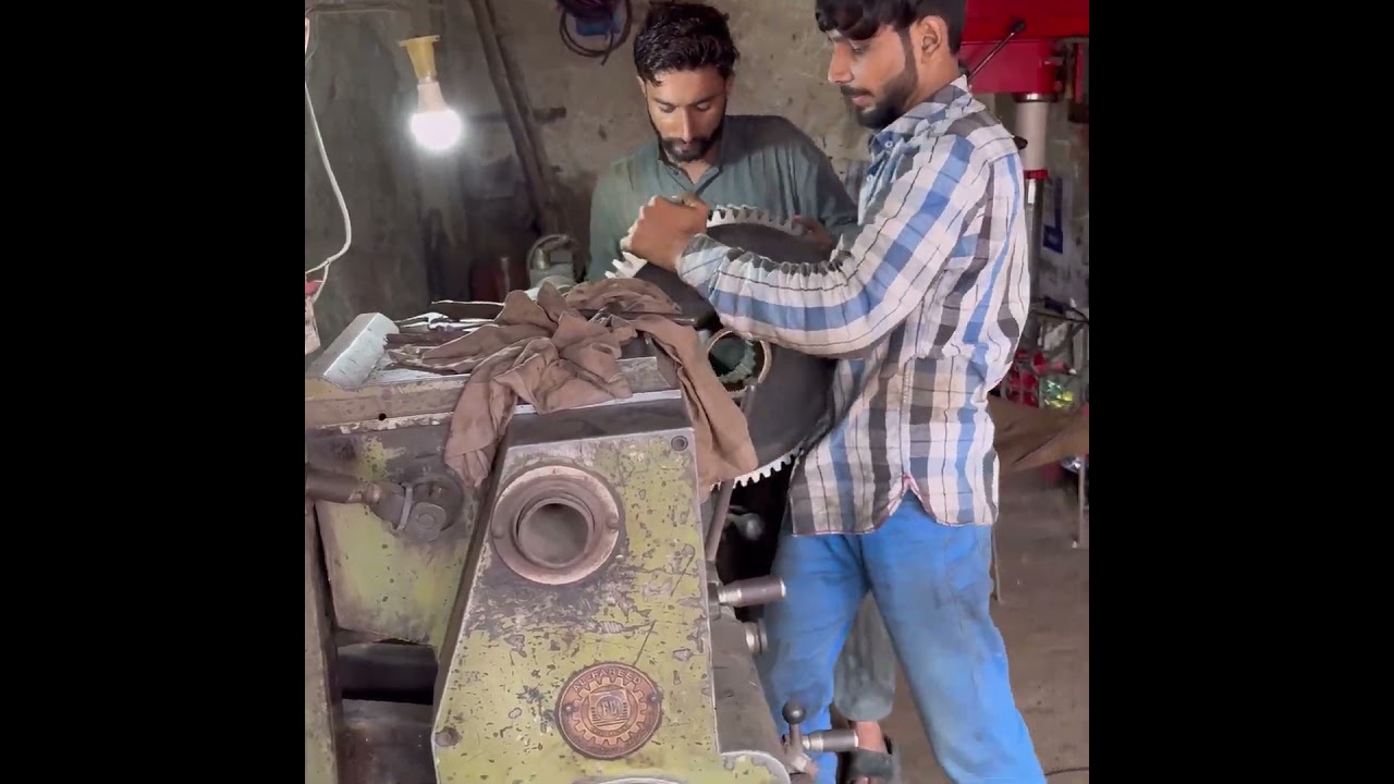 Young Welder Fixes Gear Teeth With Just Basic Tools!