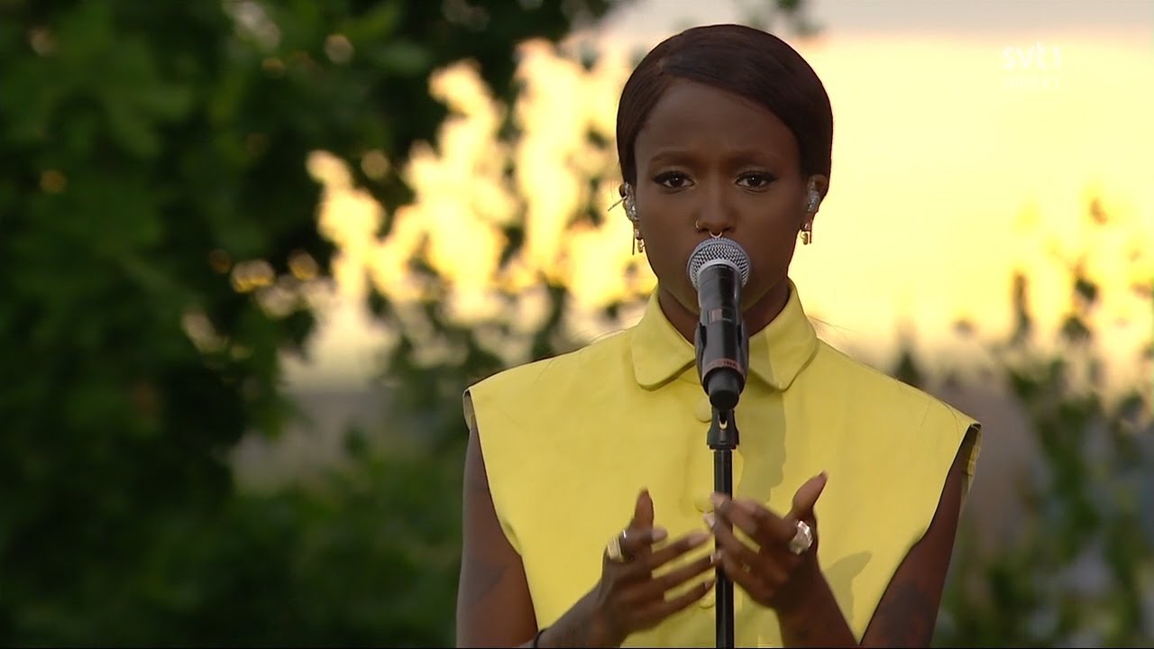 Sabina Ddumba - Did It For The Fame (Live 