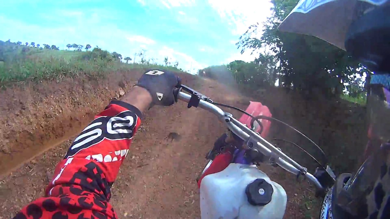 DT 180 e Gás Gás - Indo para trilha Ranca grama