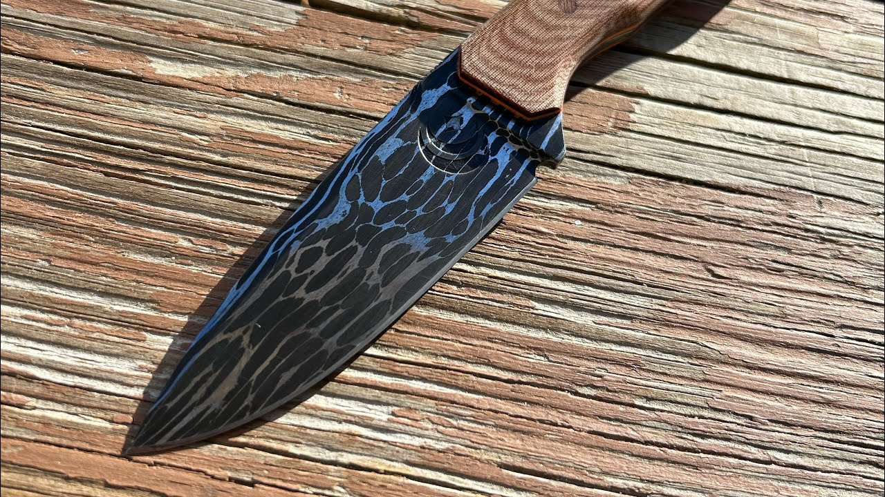 Охотничий нож BABYMOON BABYMOON CANISTER DAMASCUS за 800 долларов для разделки кур!