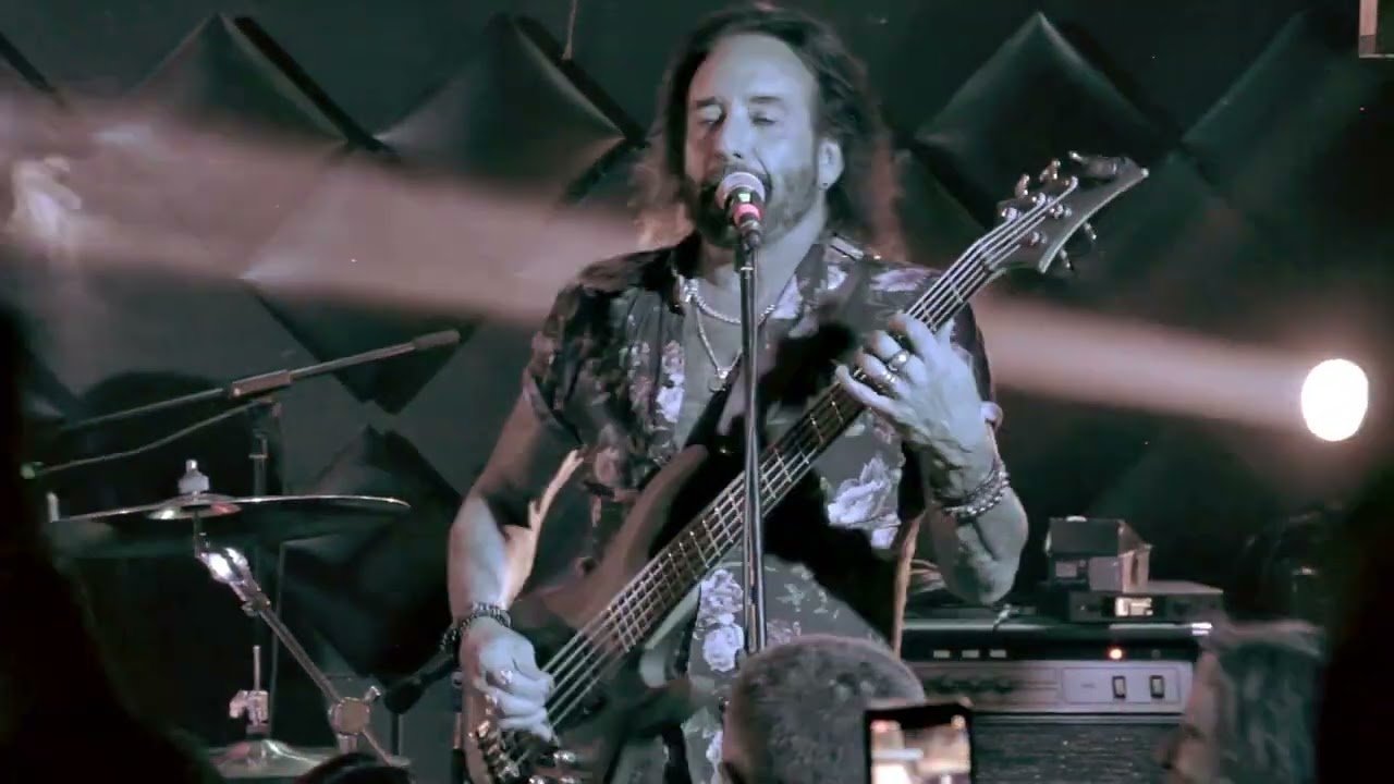 Marco Mendoza - Hole In My Pocket, Give Peace A Chance LIVE @ klub Fest 13.4.2022.