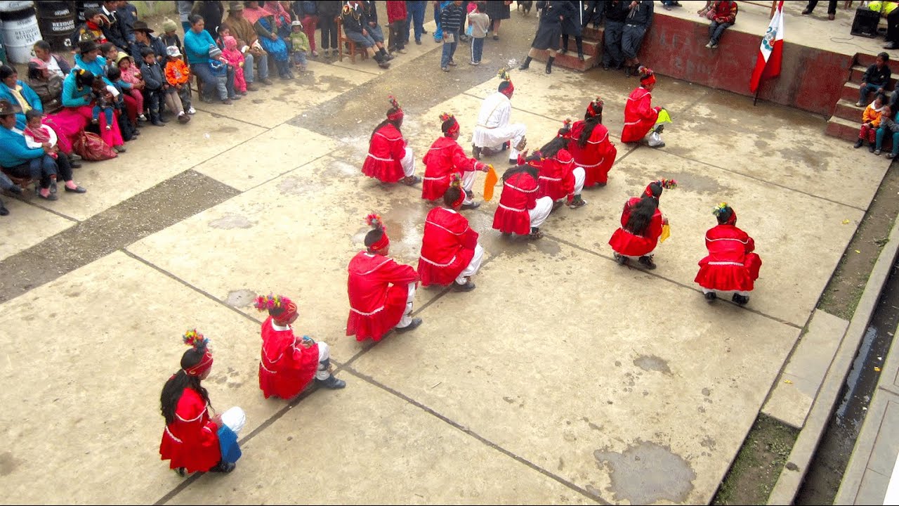 Presentación de DANZAS Aniversario de Colegio I.E 