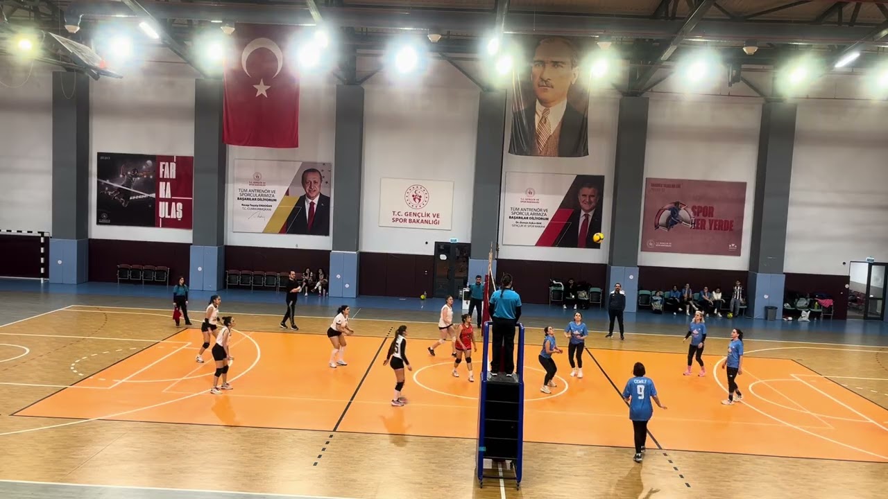 SALİHLİ VOLEYBOL TEAM EML YILDIZLAR 