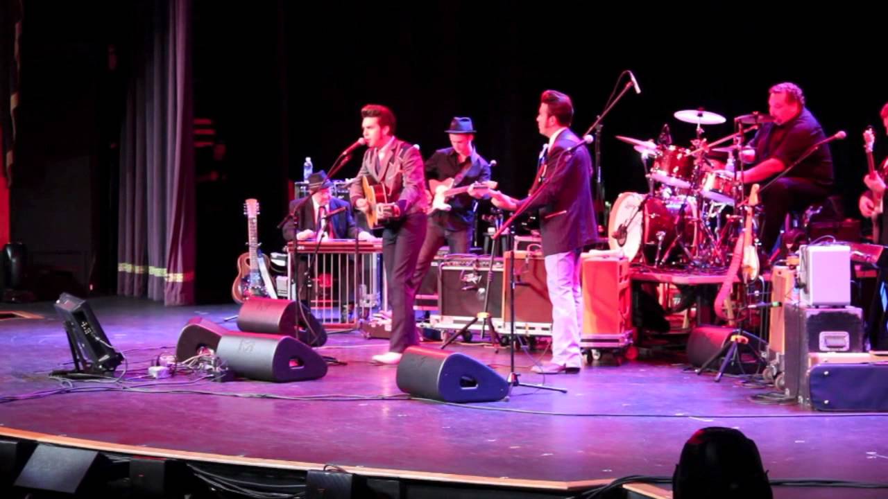 Malpass Brothers Open For Merle Haggard - Who's Going To Buy The Wine
