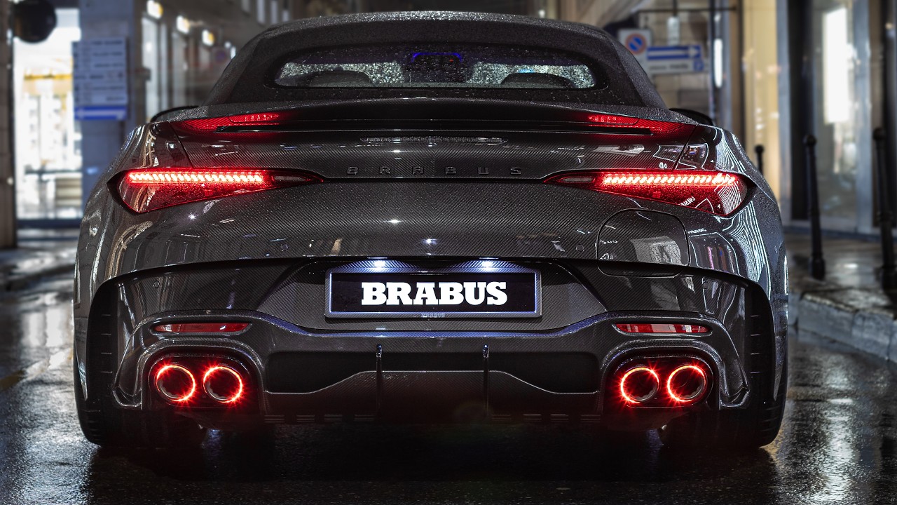 1000HP Full Carbon Brabus Rocket 1000 GTC Sound and Driving in Milan!