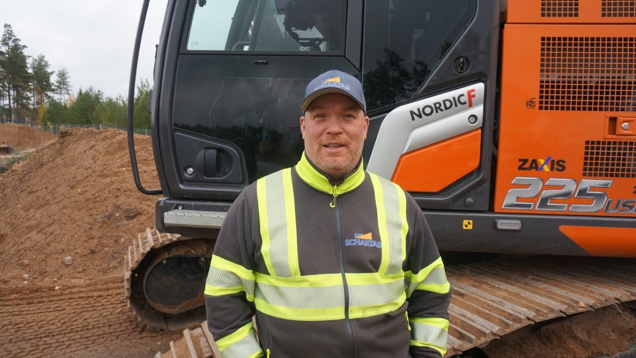 Hitachi ZX225USLC-7 i arbete – med Patrik Wallensten, Schaktab AB