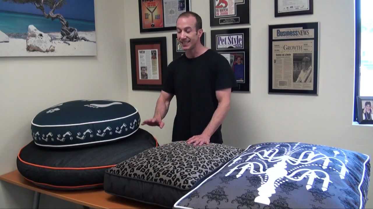 Review of New High Quality Dog Beds Made From Furniture Grade Material