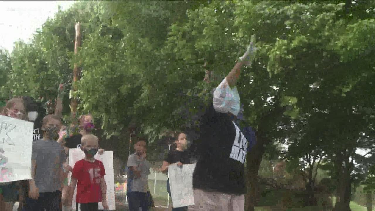 Downtown marches for justice; Sandy Springs rally supports police