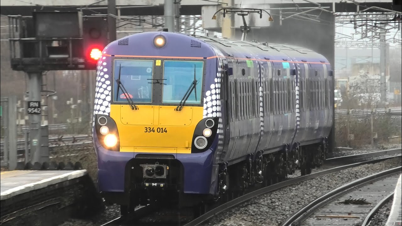 Fantastic Wet Morning At Nuneaton Station Freight/Passenger/light locos trains January 21st 2026 