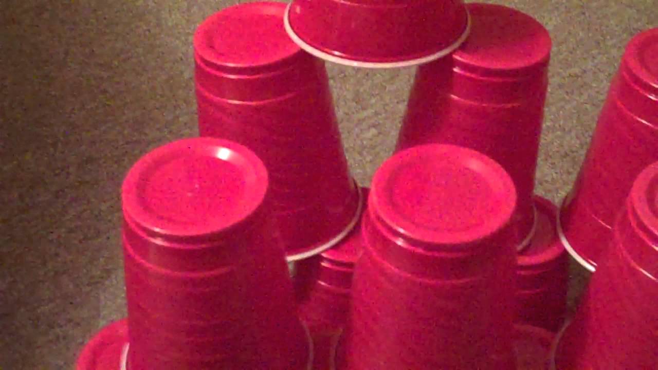 Red solo cup tower *crinkles,whisper,tapping,plastic,* ASMR