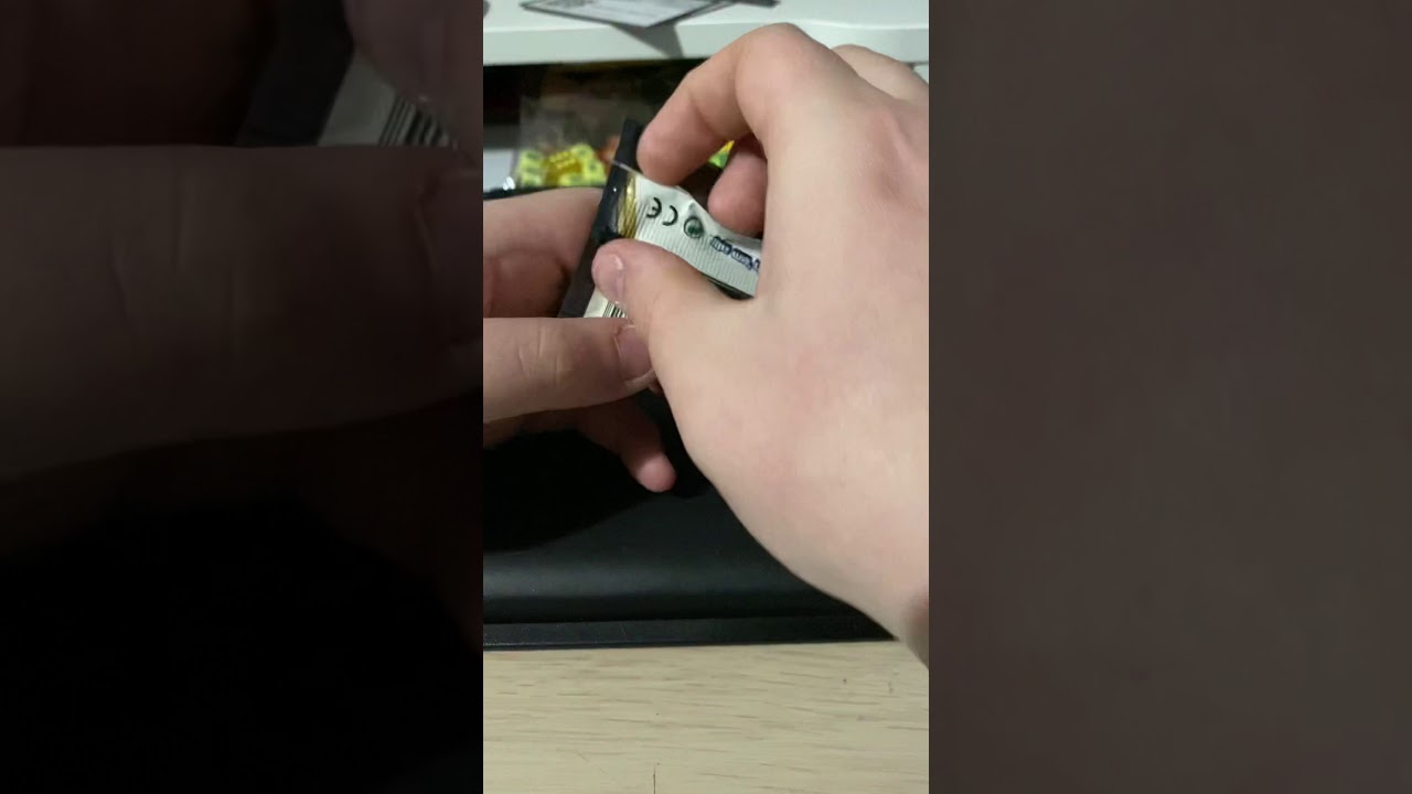 POKEMON Rebel Clash Pack Opening. *GOLD CARD PULLED* 