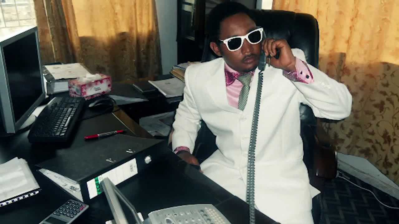 MI BRODA EN WEF - Billoh Sall ft Step Q