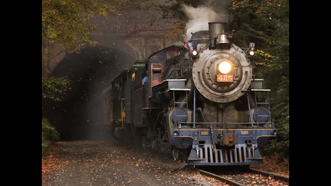 HiDef: Roaring Through The Red and Yellow with R&N 425!