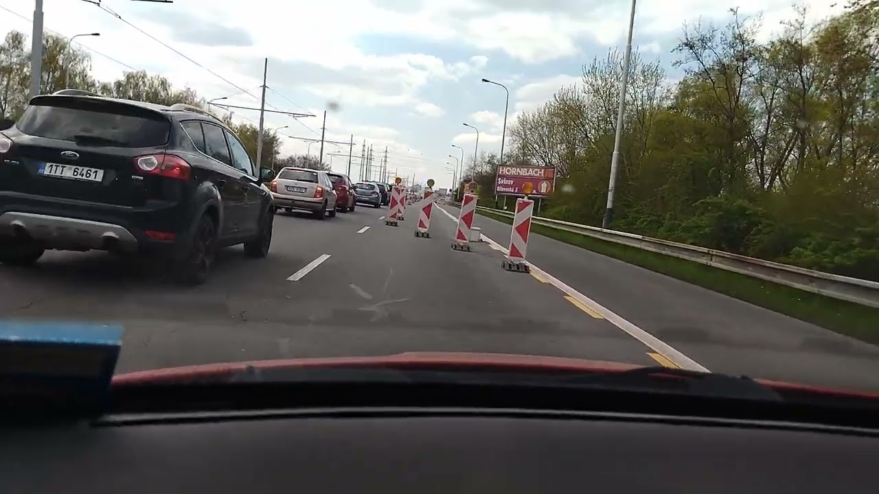 Popojíždění v koloně - jak co nejvíc šetřit spojku