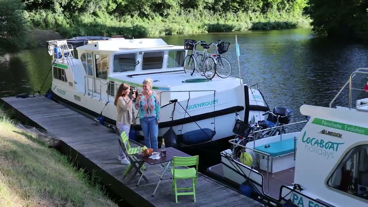 Location de bateau sur le canal de Nantes à Brest – Croisière fluviale en Bretagne