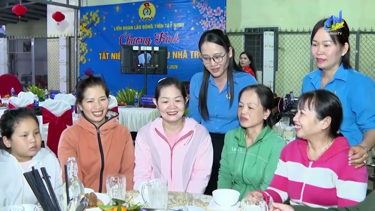 Công đoàn quan tâm chăm lo Tết cho công nhân, người lao động khó khăn | TayNinhTV