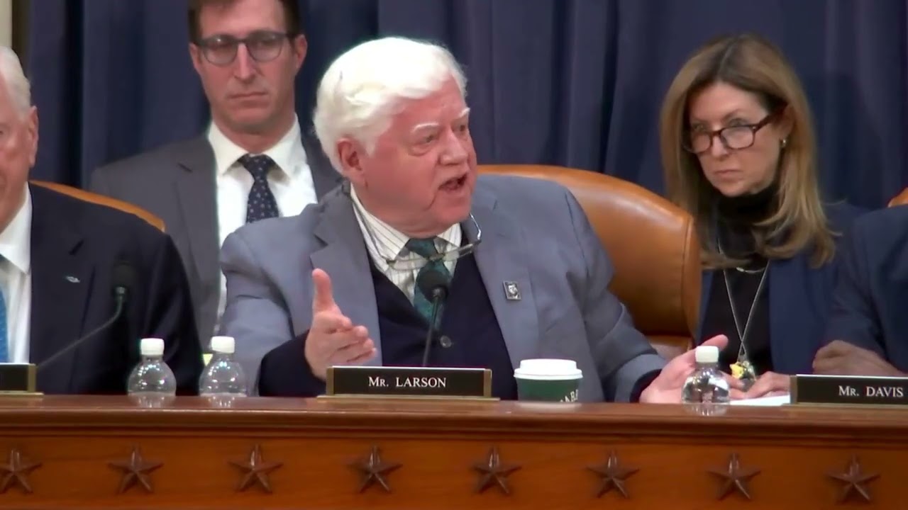 Член парламента Ларсон требует ответов о схеме вмешательства в выборы, известной как «DOGE».