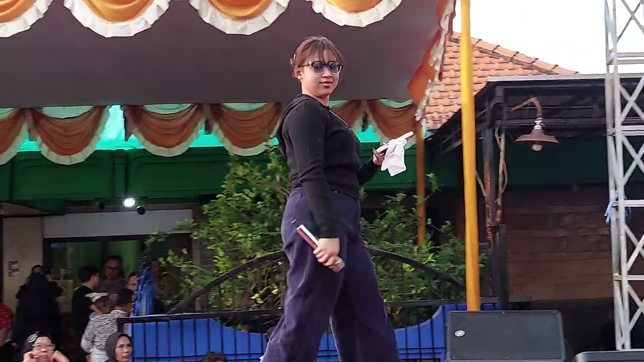 CEK SOUND NIKEN SALINDY MAYANGKARA GROUP LIVE LAMONGAN