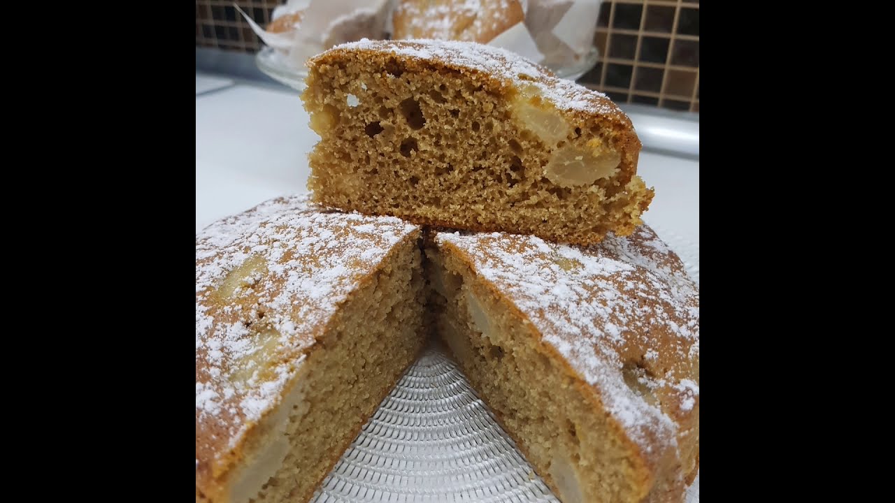 сладкиш с круши и кафе
