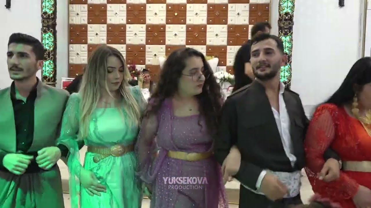 Güzel ailesinin düğünü | Zana & Savaş - Yüksekova