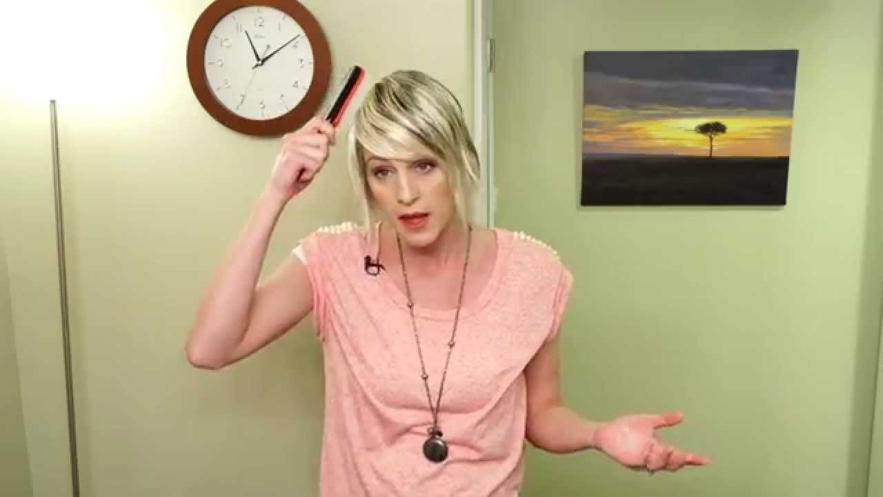 How to Style Short Hair Smooth and Sleek