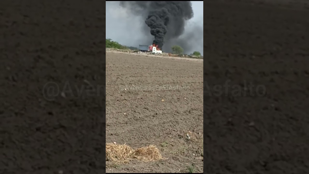 &iexcl;Impactante! M&uacute;ltiples Veh&iacute;culos Quemados en Culiac&aacute;n Durante el Culiacanazo Fest | 17/10/2024