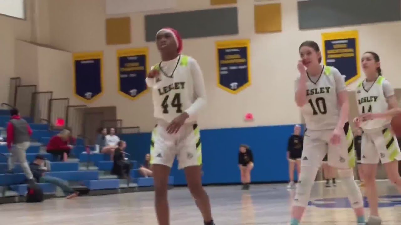 One-Armed Basketball Player Makes Collegiate History