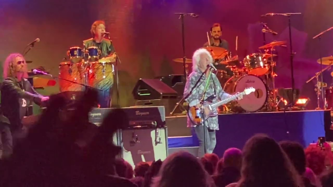 Africa &mdash; Ringo Starr & All-Starr Band, featuring Steve Lukather and Warren Ham. Murphys CA, 9-21-25