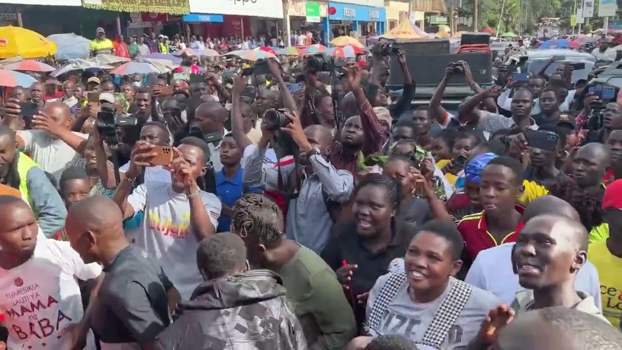 See how MP Anthony Kibagendi was welcomed by thousands in Kisii town.....