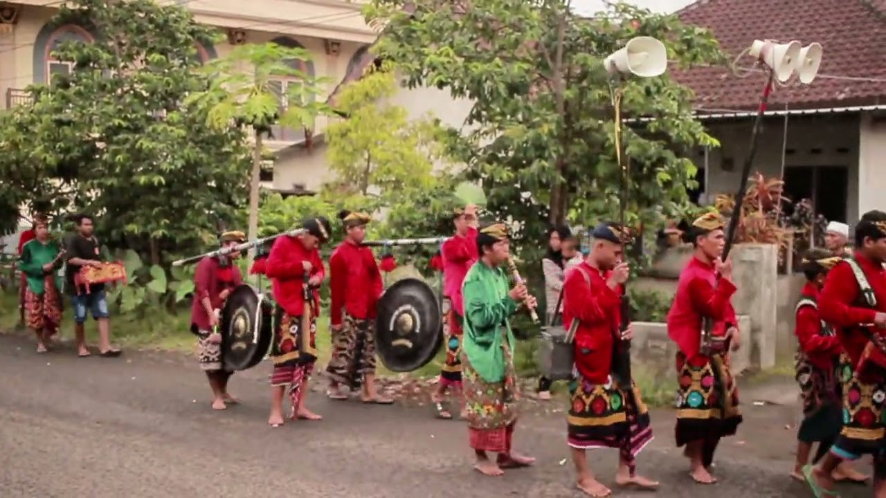Nyongkolan Pengadangan di Sambut Hujan #gendangbeleqlombok 