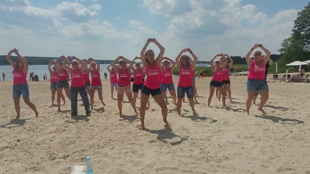 WHAT IS LOVE piseiro version - Zumba z Karoliną