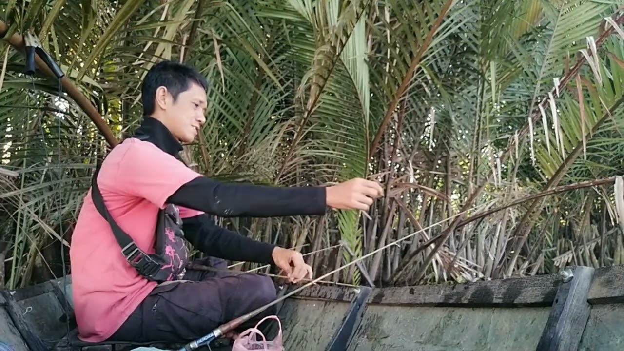 Saat mancing sibuk sekali di buatnya, primadona mini merajalela.