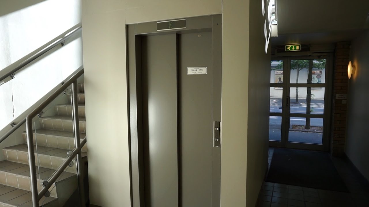 Reber Schindler S-series 2-speed traction elevator @ Adolph Tidemands gate 20, Lillestrøm, Norway