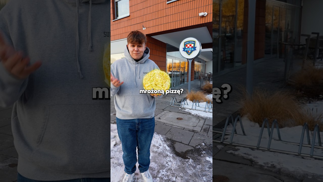 kt&oacute;ra restauracja UPIECZE mrożoną Pizzę?! 😂🍕 #viral