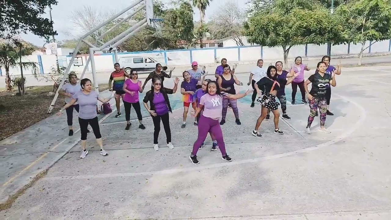 CUMBIA BARULERA/JANETSITA DE MARTINEZ Y SU GRUPO CORAZONES ALEGRES 💜
