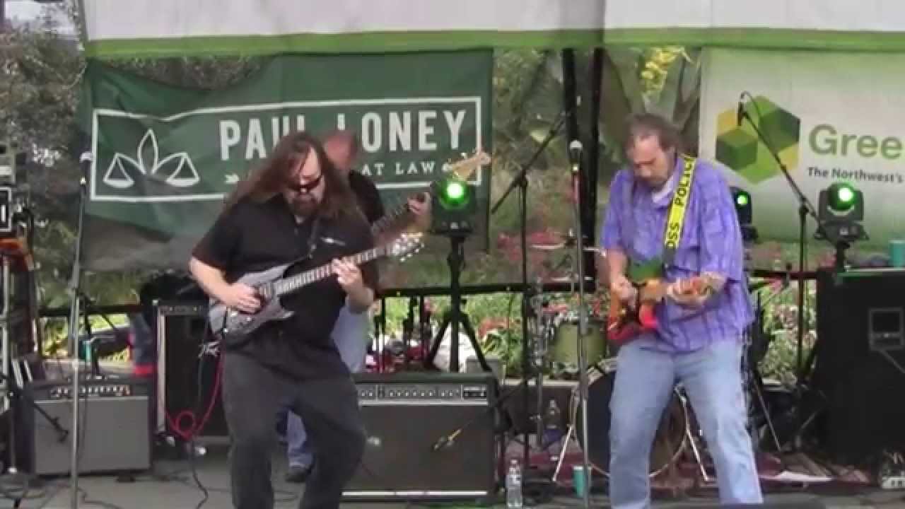 Hempstalk 2015 - Herbivores - Roll Me a Spliff